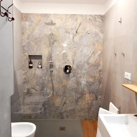 Domus Quintili Monti *